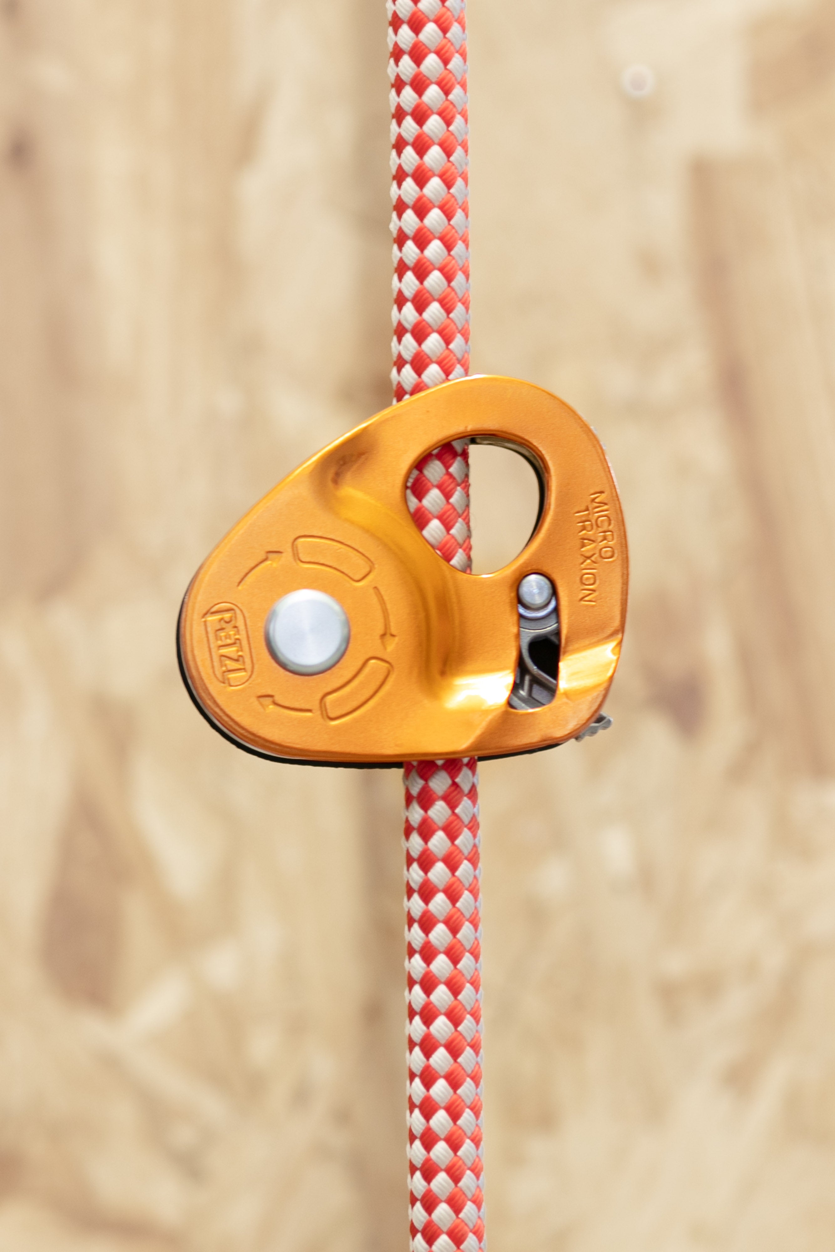 登山用品 PETZL - Petzl  MICRO TRAXION MICRO TRAXION, High-efficiency, lightweight progress-capture