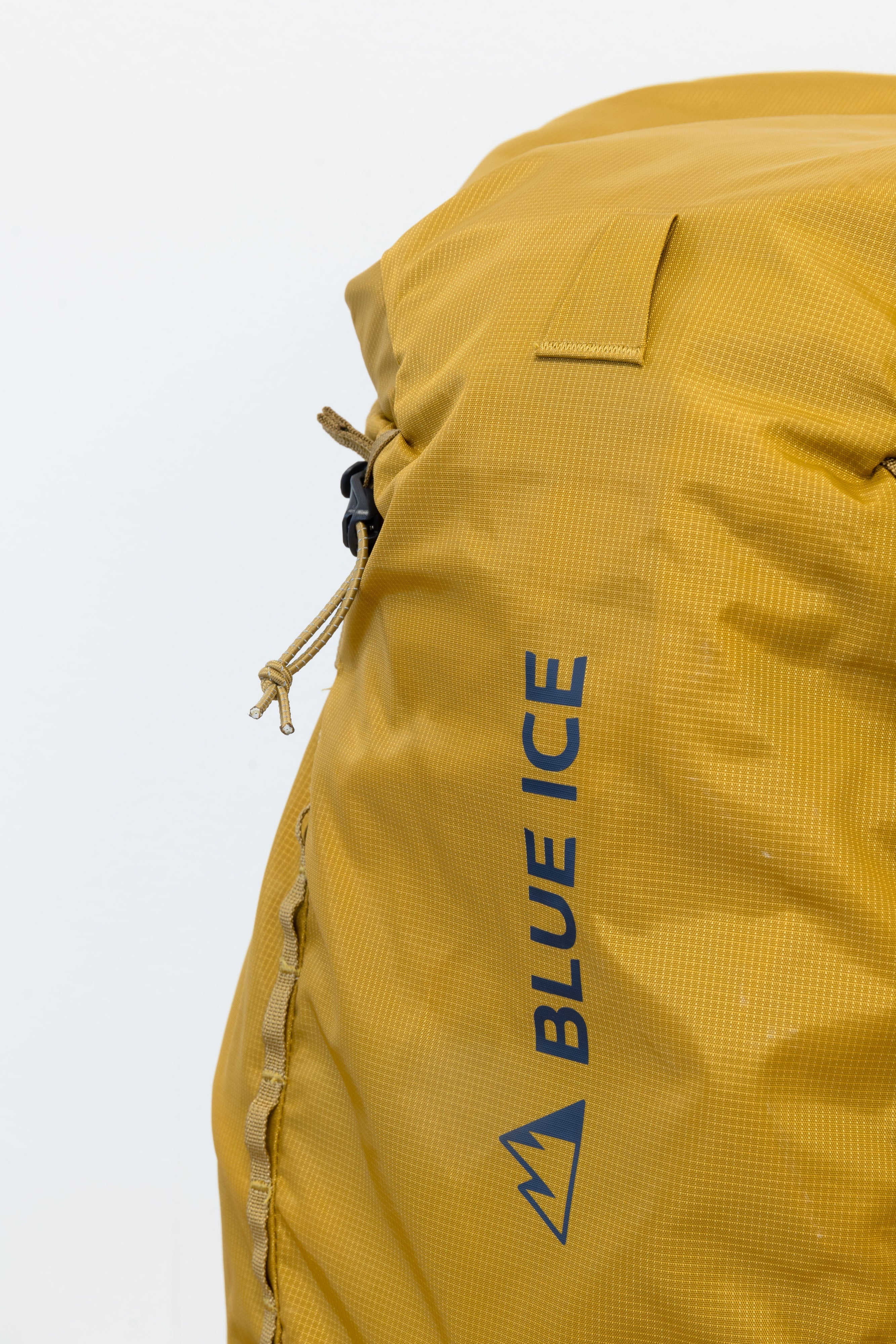 Blue Ice - Chiru 32L Pack – Dick's Climbing