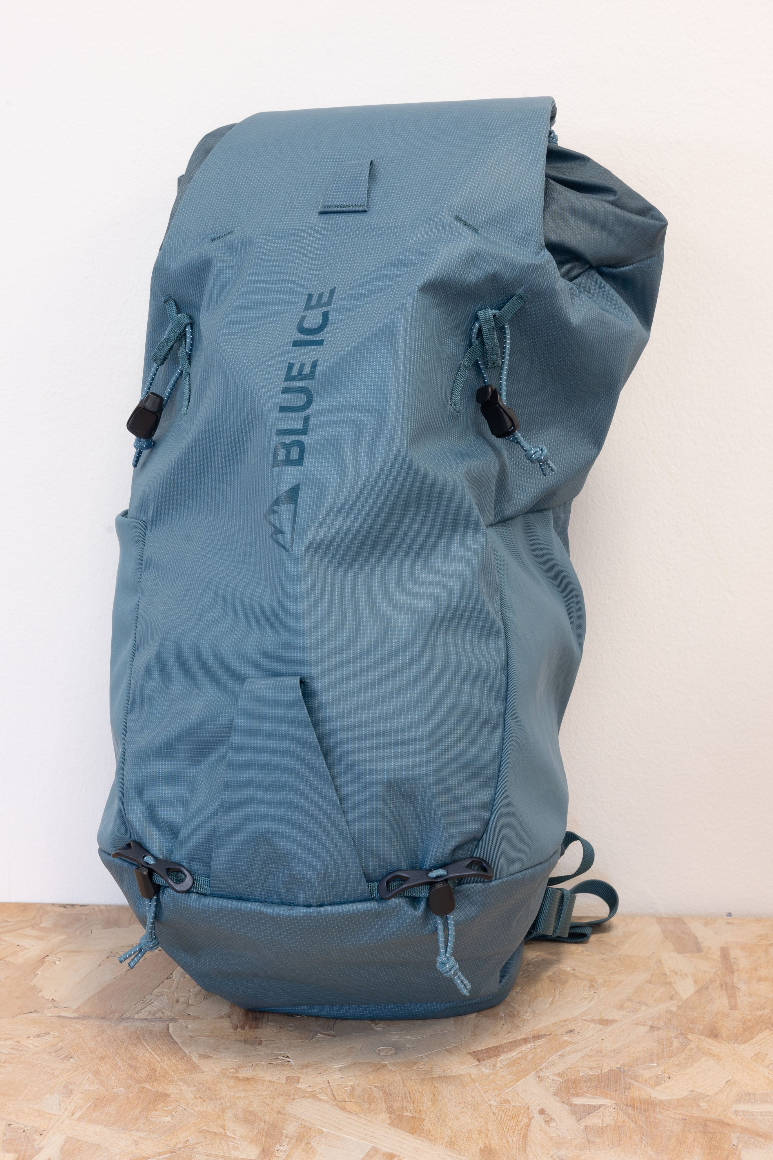 Blue Ice - Dragonfly 26L Pack (2022) – Dick's Climbing