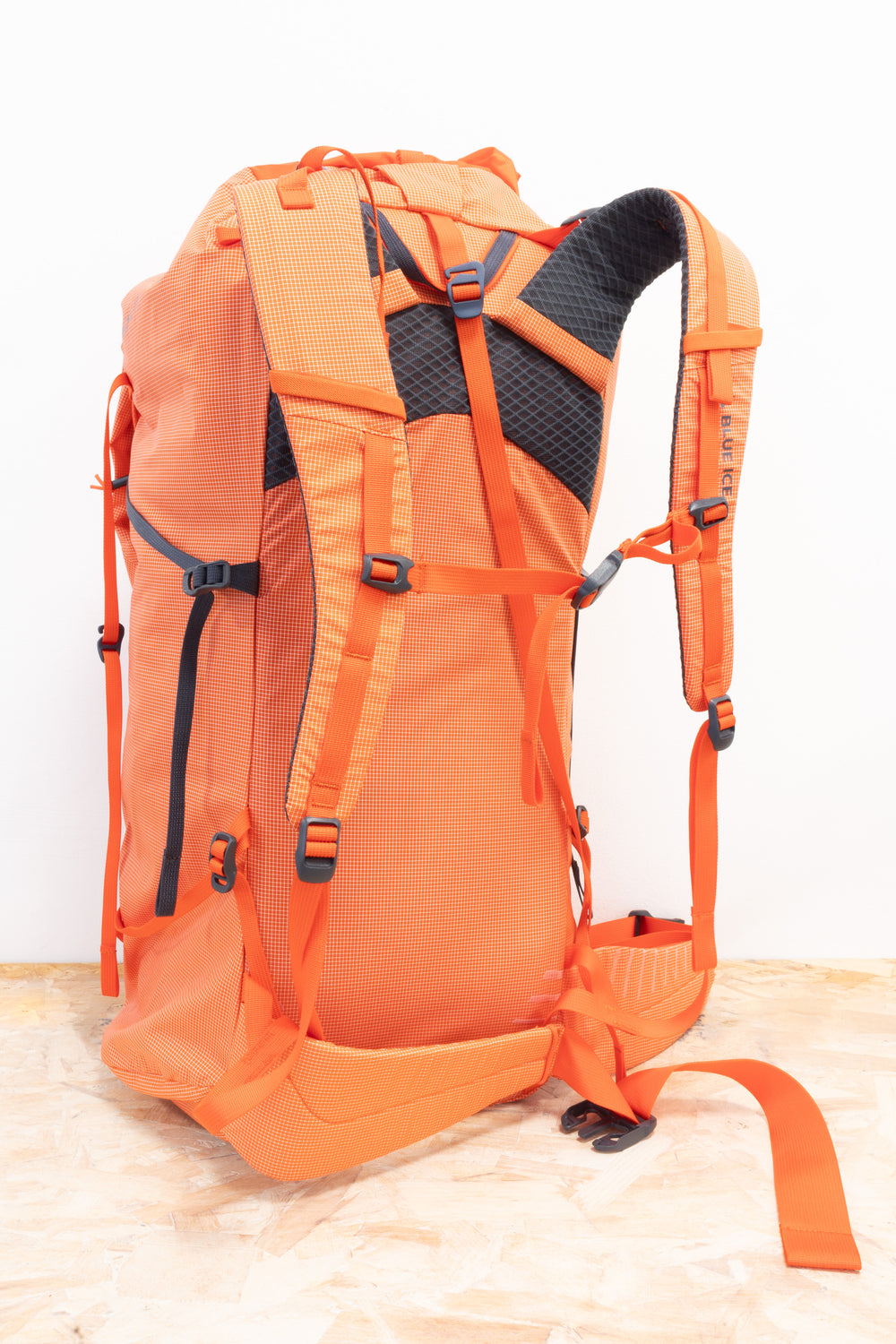 Blue Ice - Stache 60L Pack