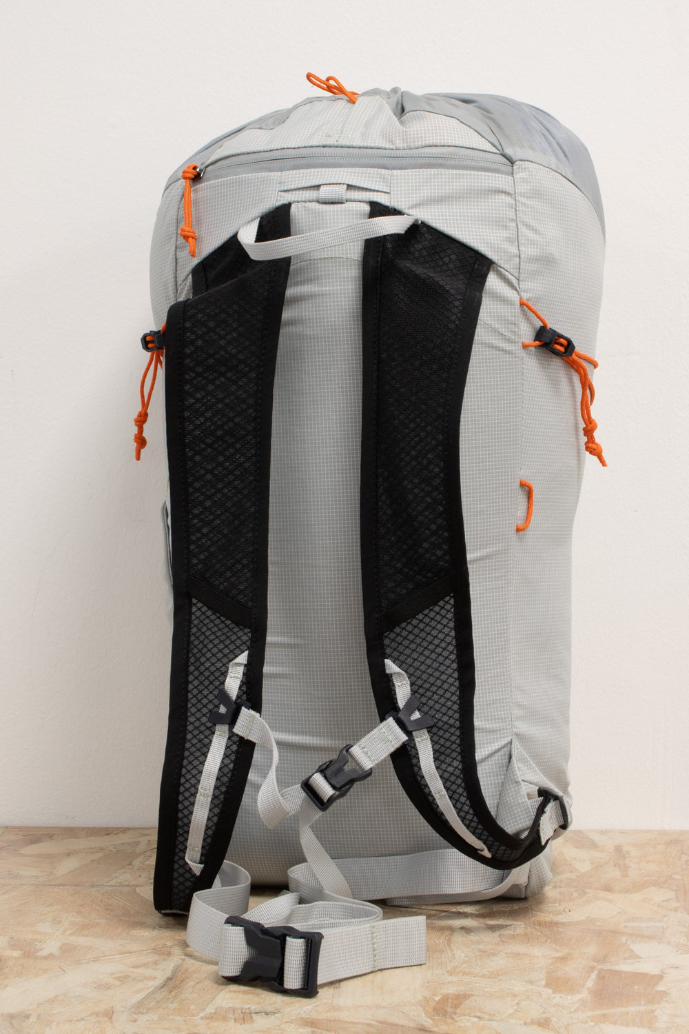 Blue Ice - Stache UL 25L Pack