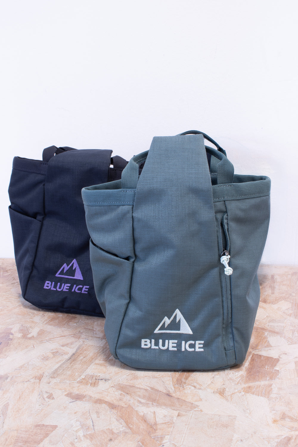 Blue Ice - Sitter Chalk Bucket