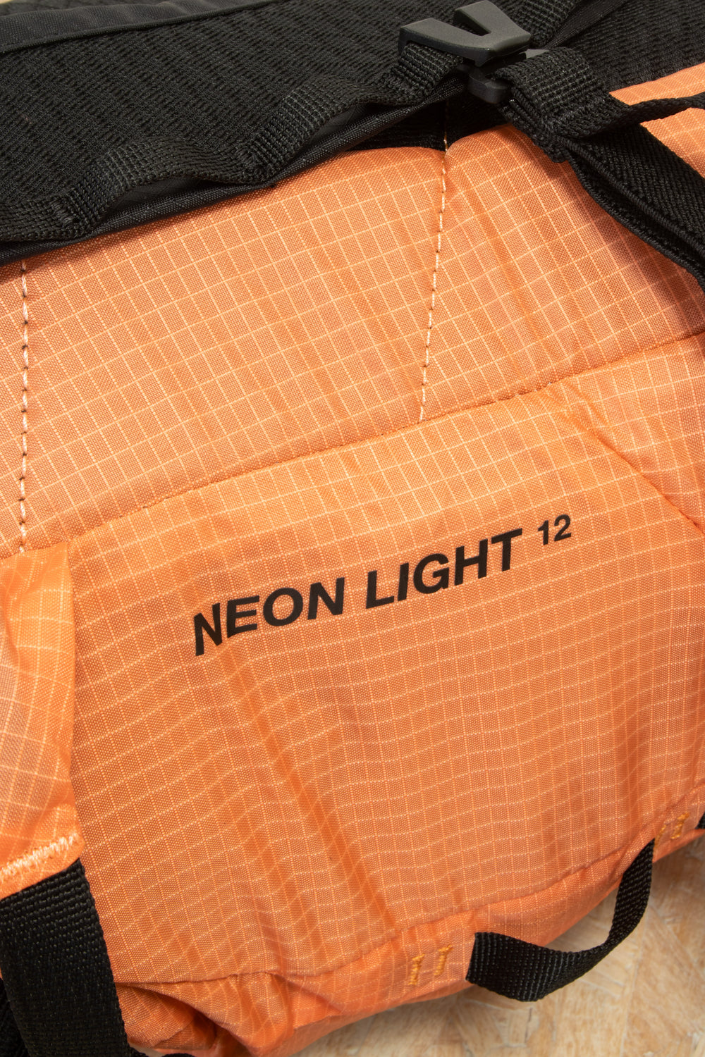 Mammut - Neon Light