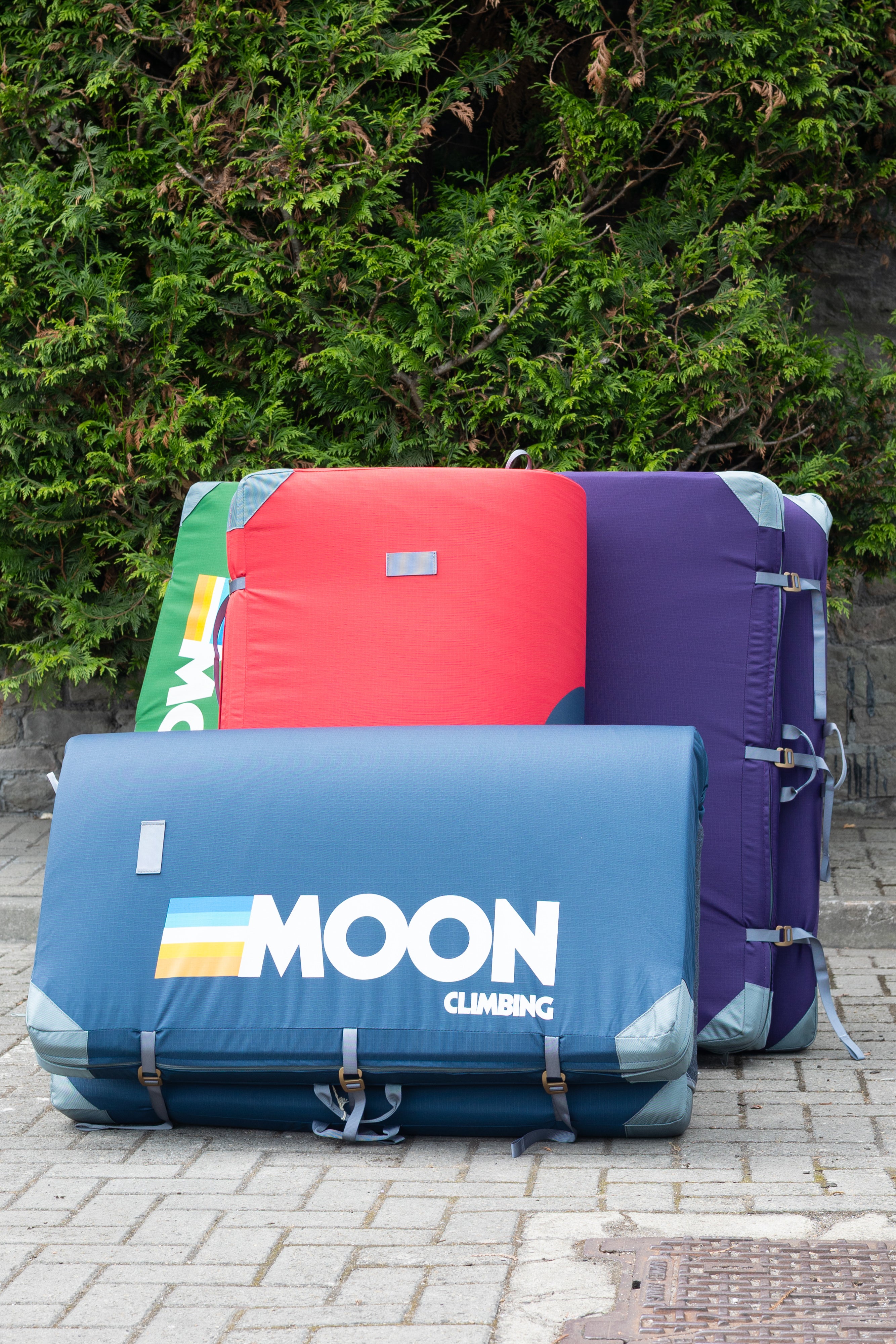 【ty】moon warrior crash pad & pamo ブラシ Moon - Warrior Crash Pad – Dick's Climbing