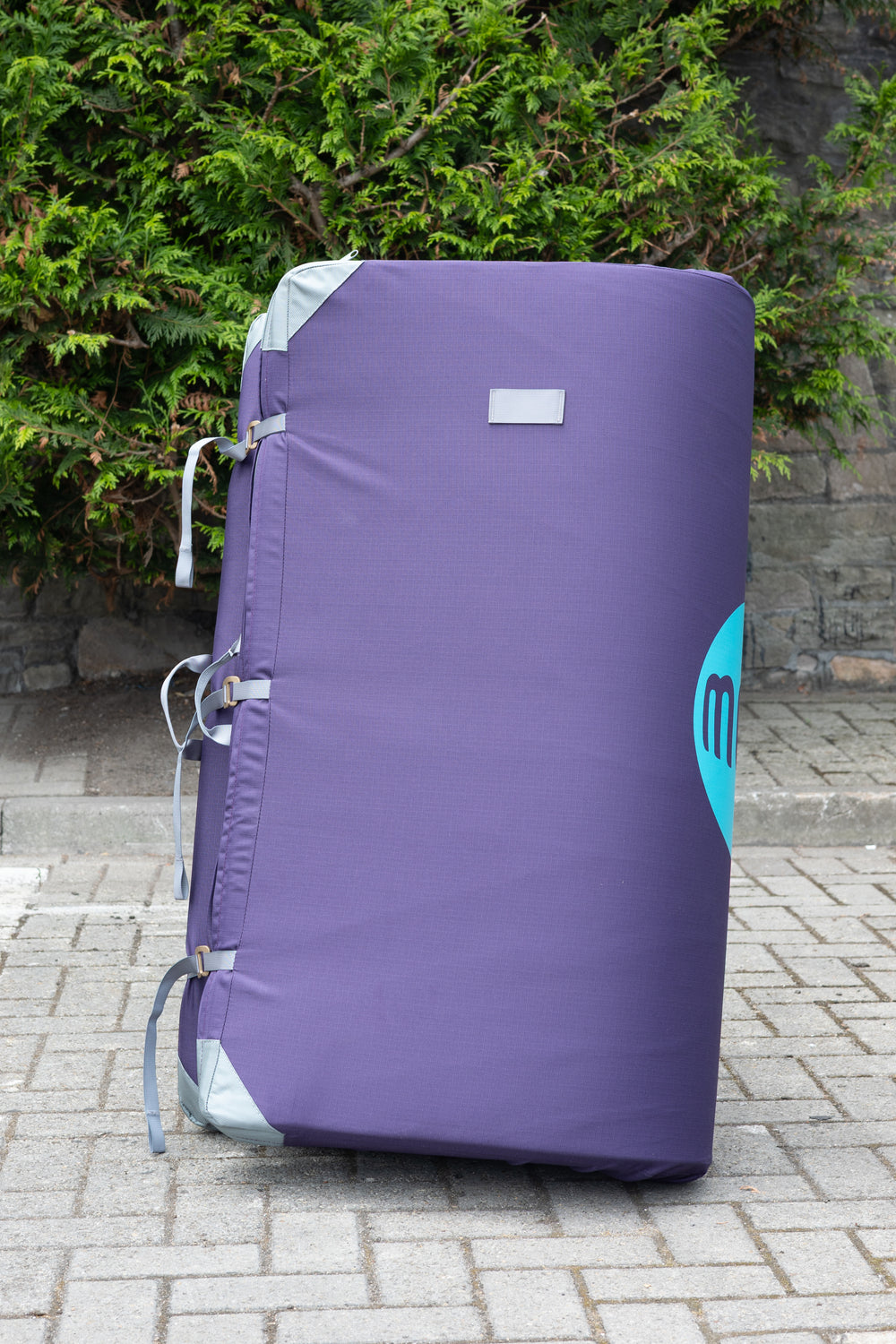 Moon - Warrior Crash Pad