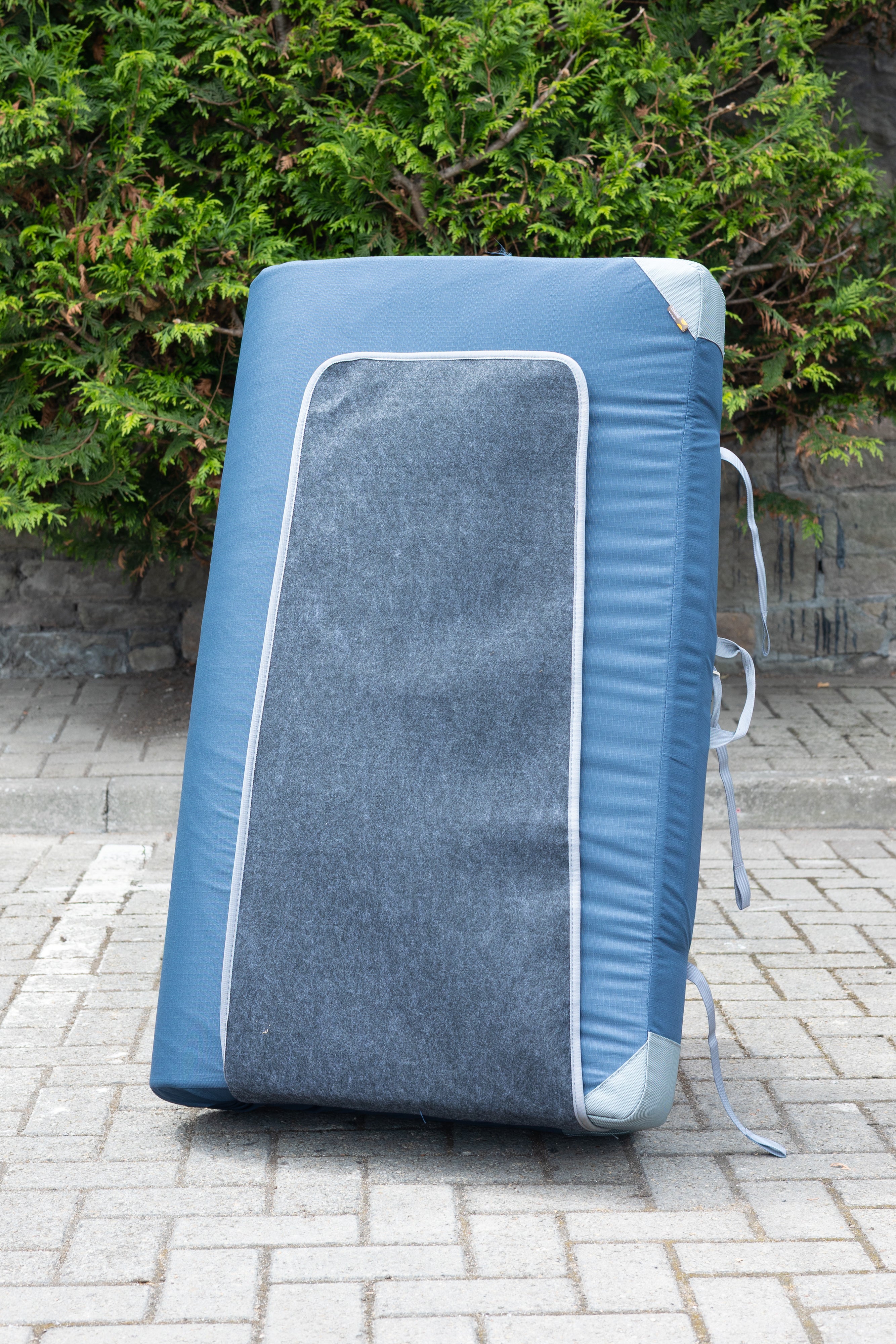 その他 MOON WARRIOR CRASH PAD Moon - Warrior Crash Pad – Dick's Climbing