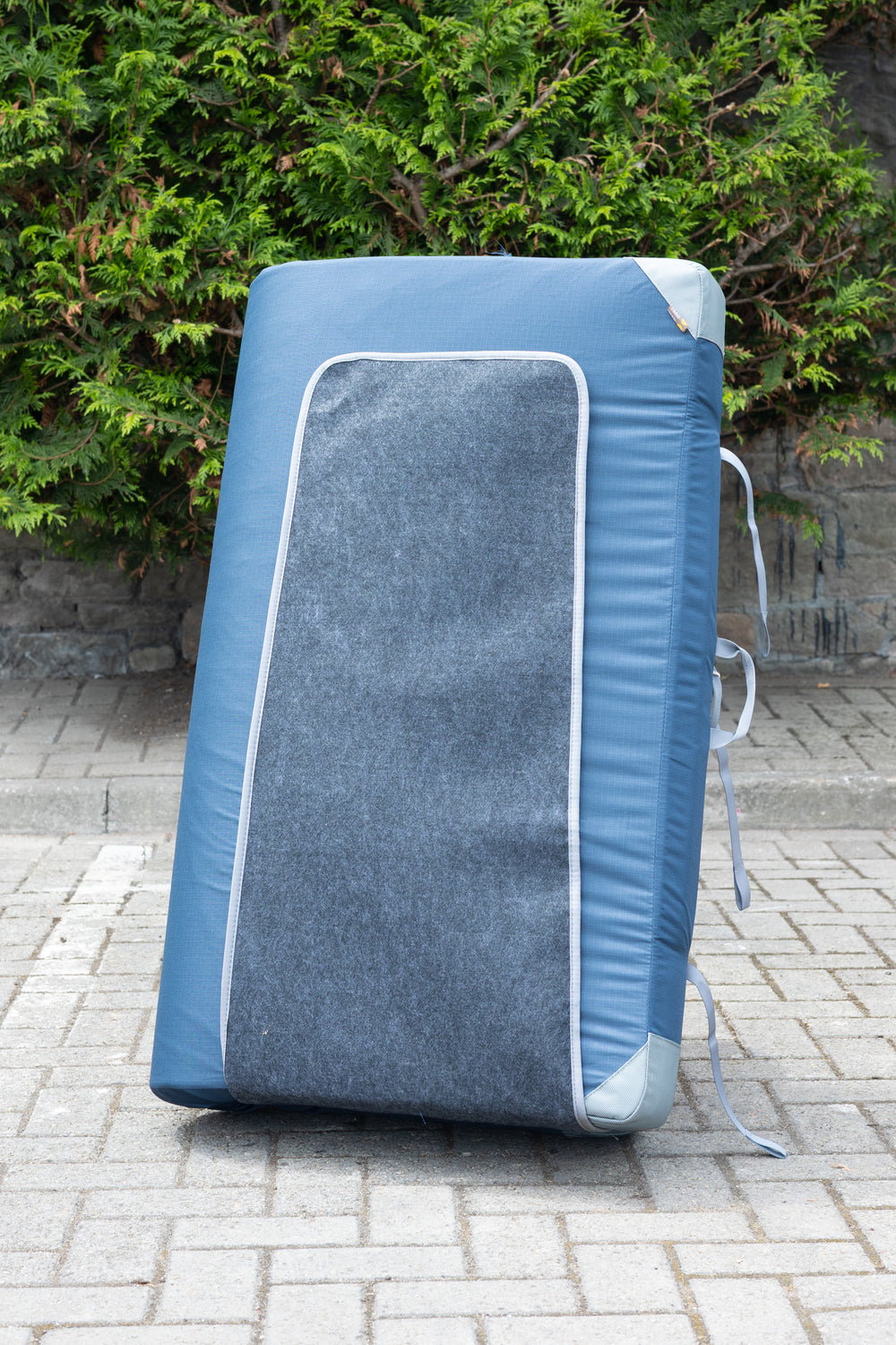 Moon - Warrior Crash Pad