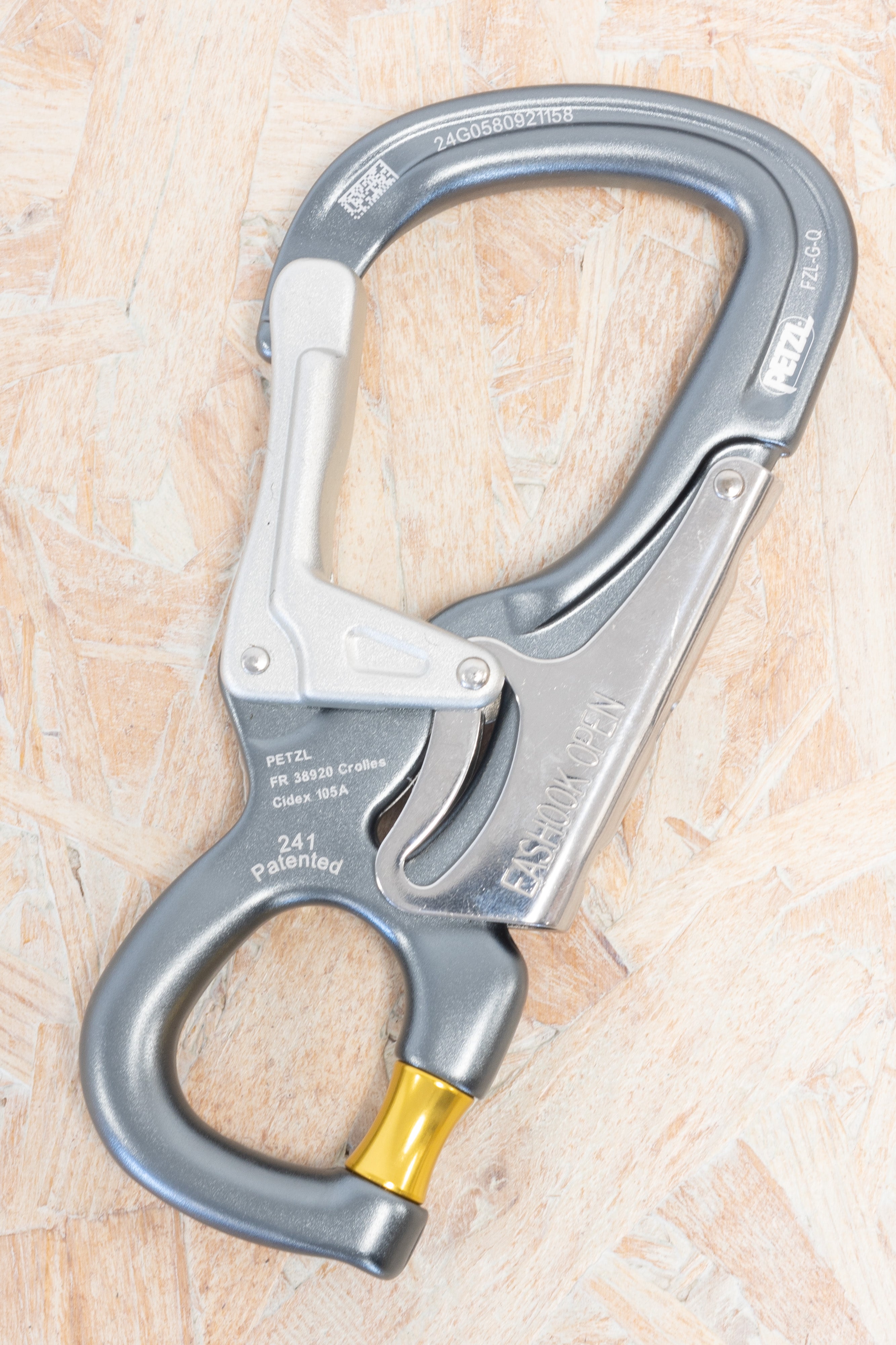 Petzl - Eashook Open – Dick's Climbing