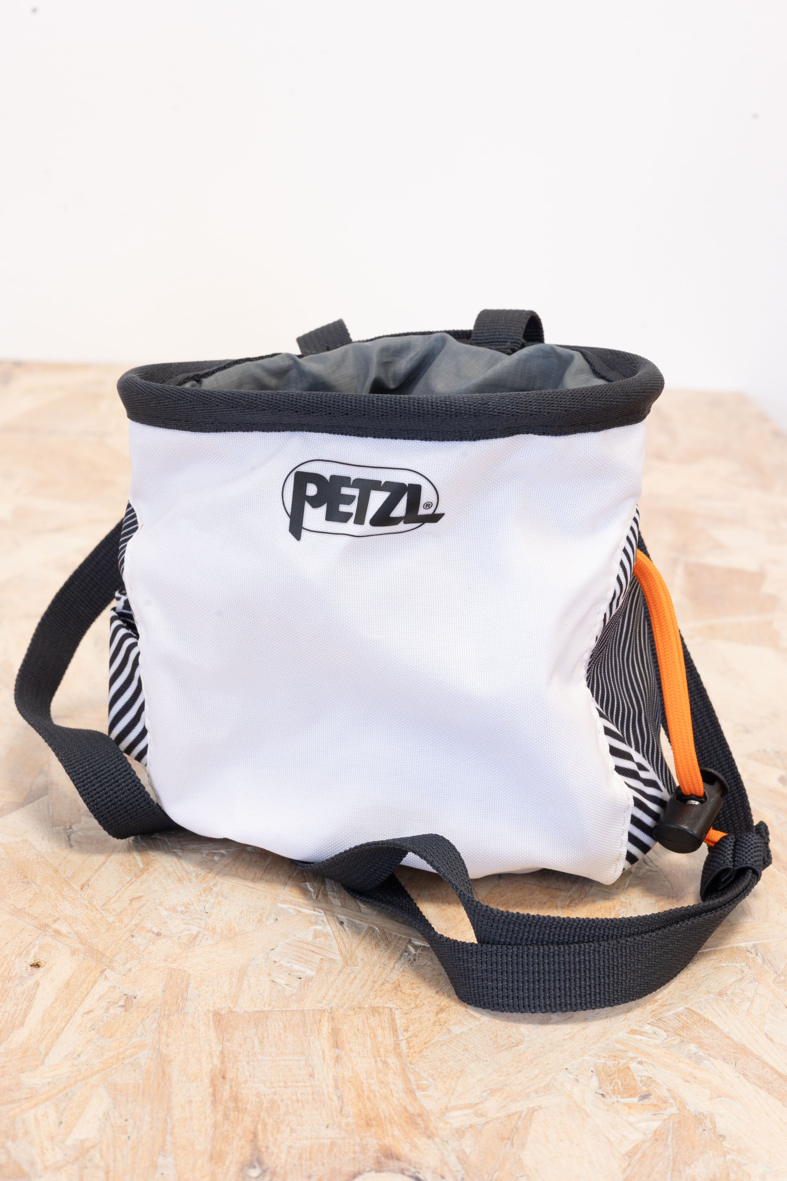 Petzl - Saka Chalkbag (2024) – Dick's Climbing