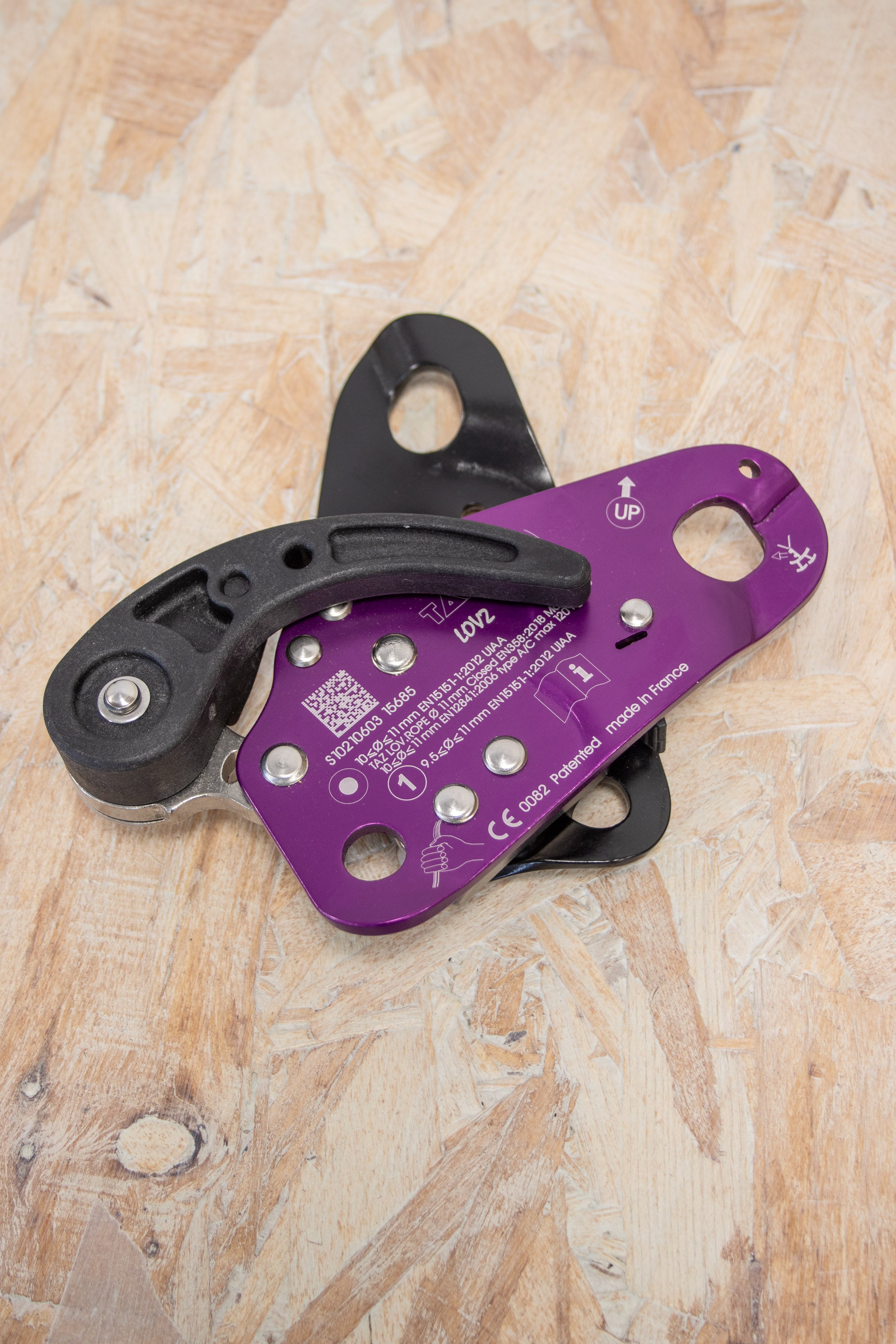 TAZ - LOV2 – Dick's Climbing