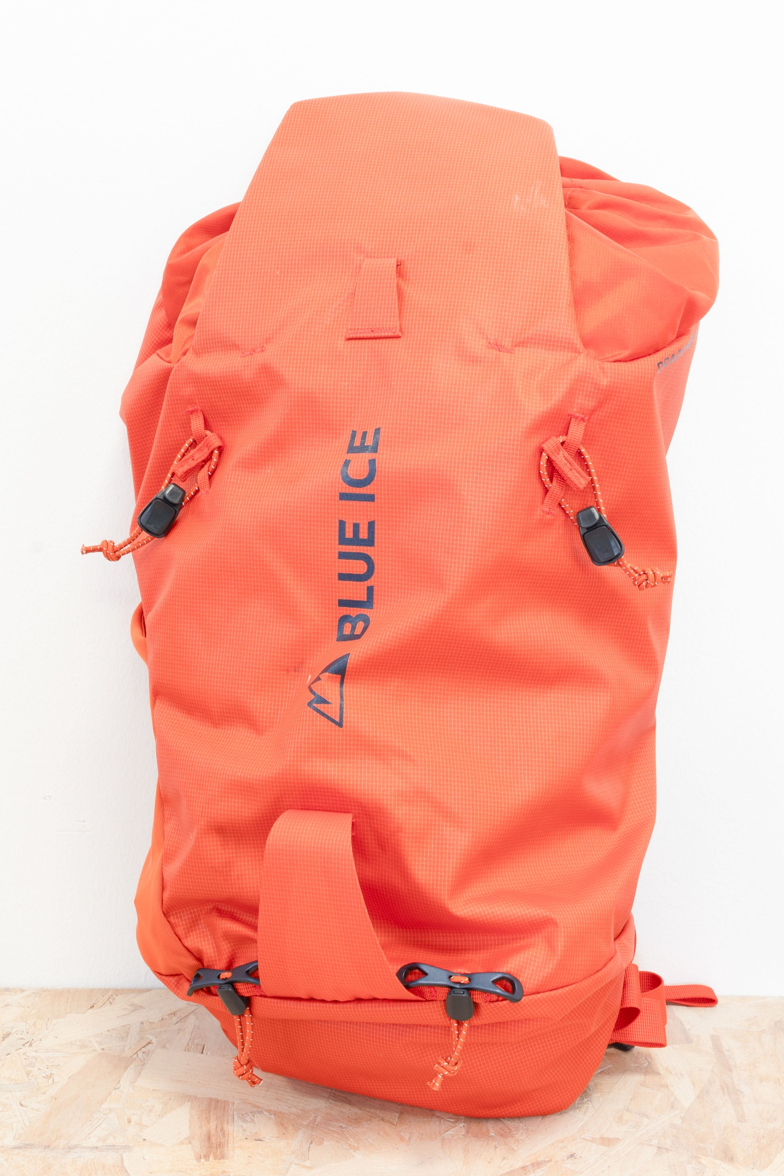 取寄) ブルーアイス ドラゴンフライ 26L デイパック Blue Ice