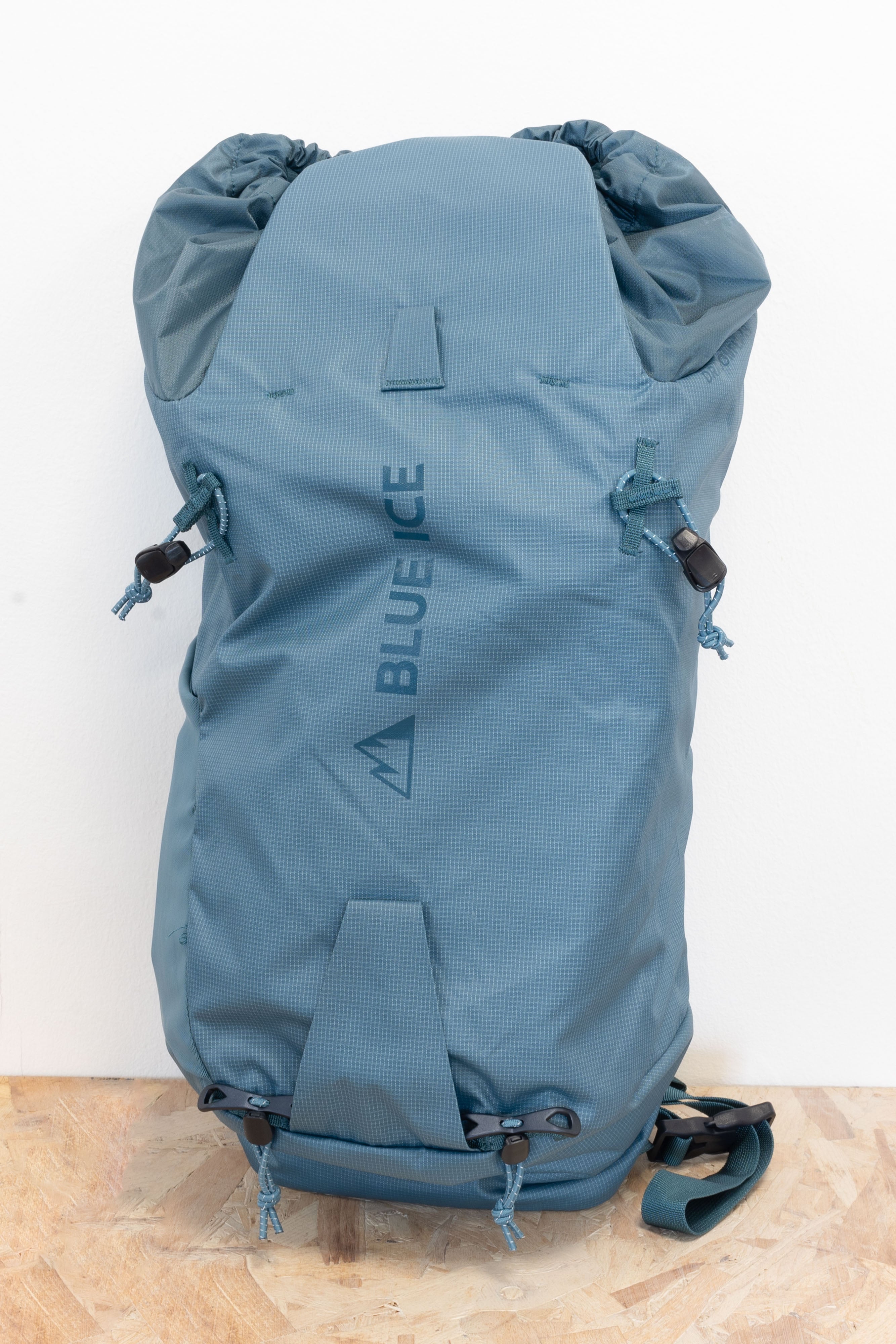 Blue Ice - Dragonfly 18L Pack (2022) – Dick's Climbing