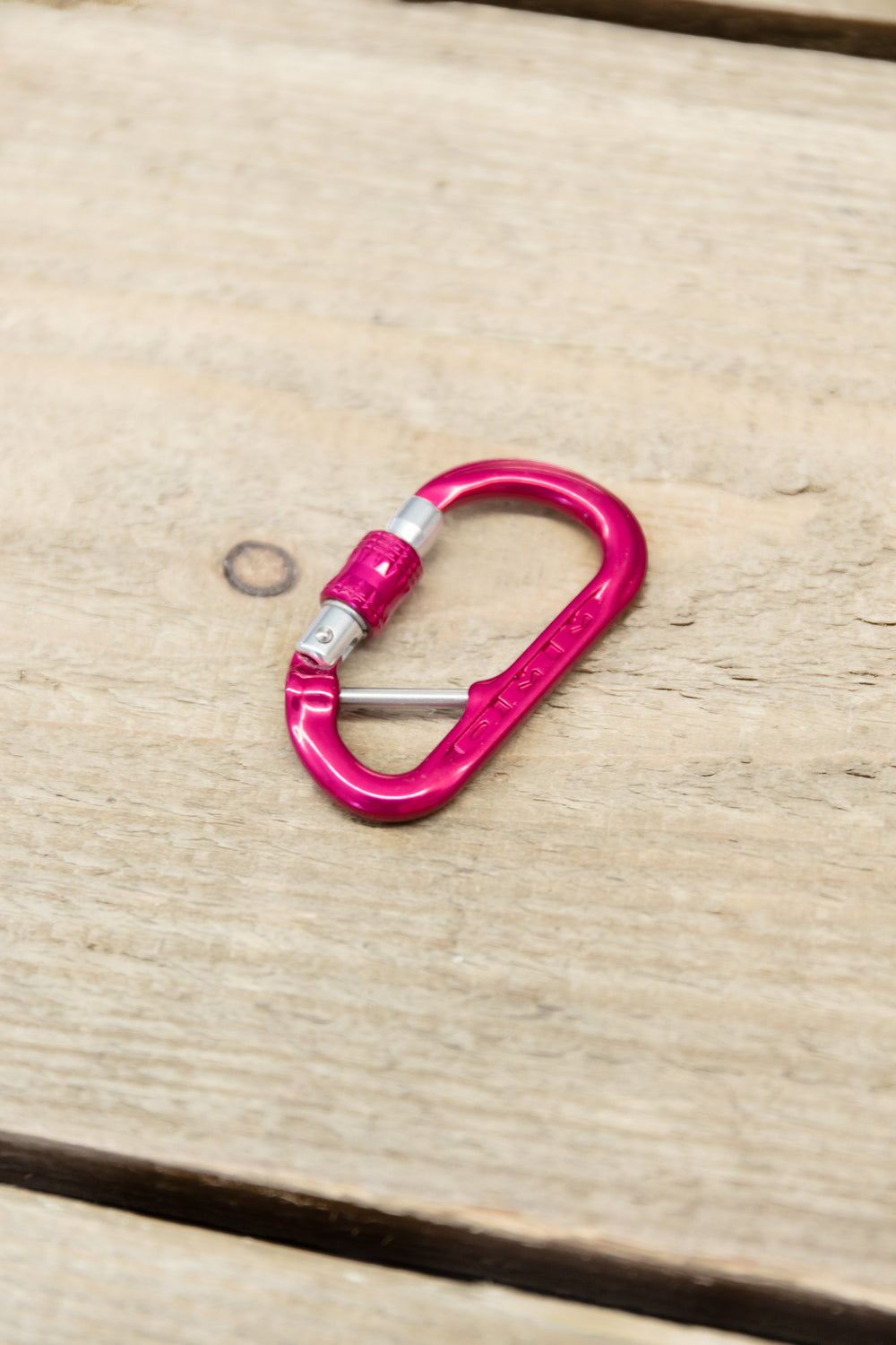 DMM - XSRE Lock Captive Bar Mini Carabiner