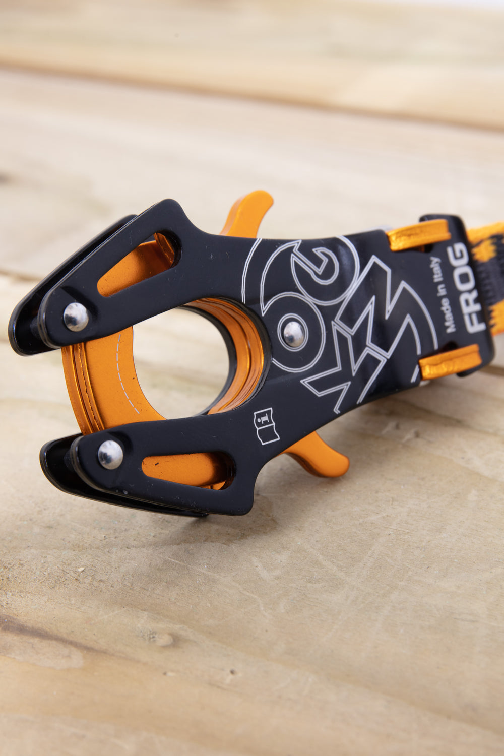 Kong - Frog, with Orange Sling