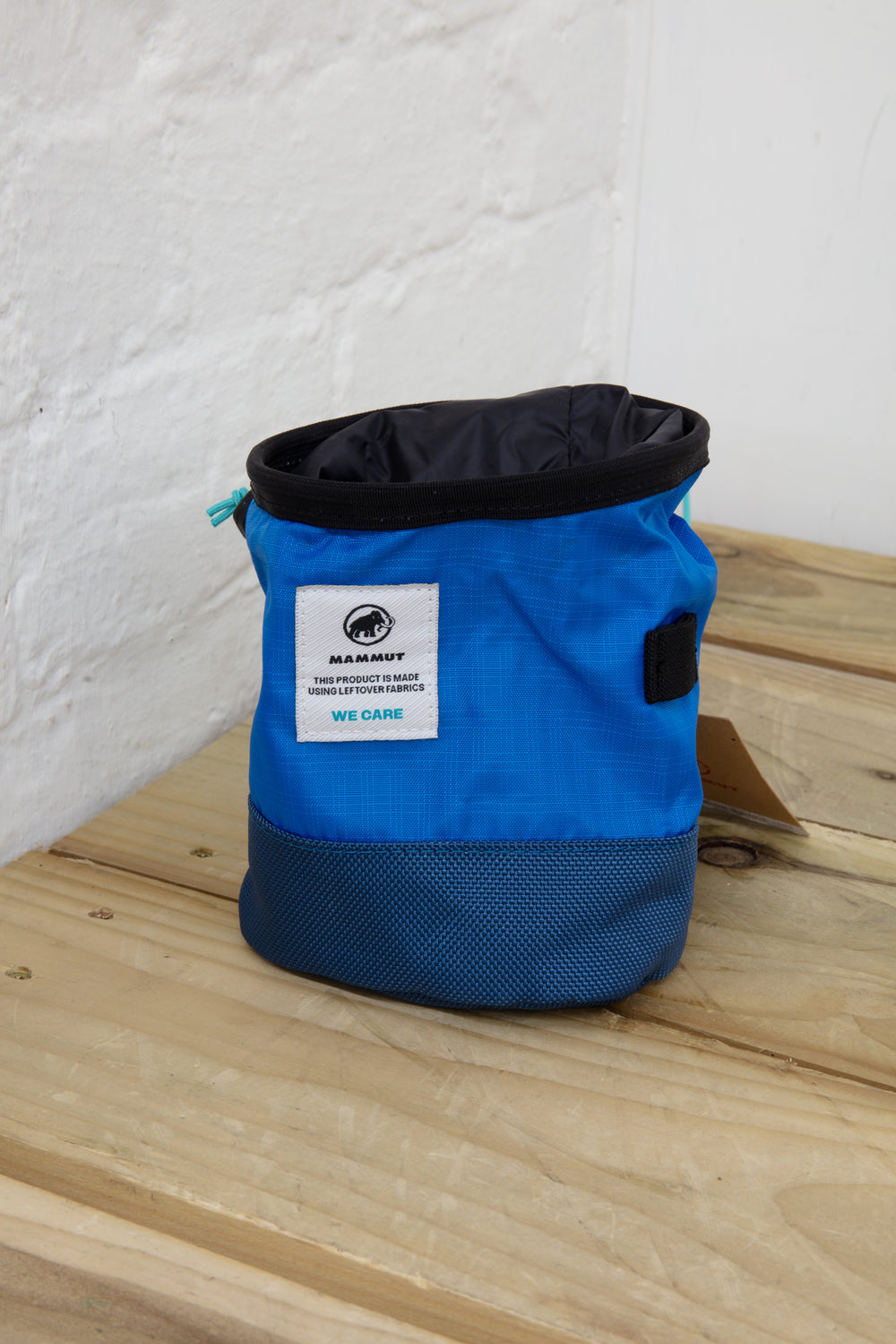 Mammut We Care Climbing Chalk Bag - Camp Hike Climb Mammut We Care Climbing Chalk Bag - Camp Hike Climb