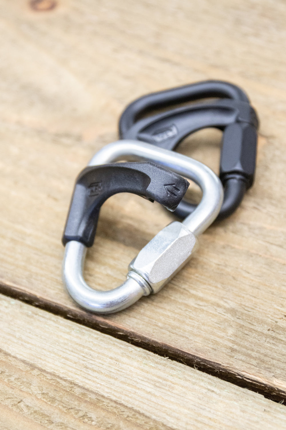 Petzl - Delta Maillon with Captive Bar