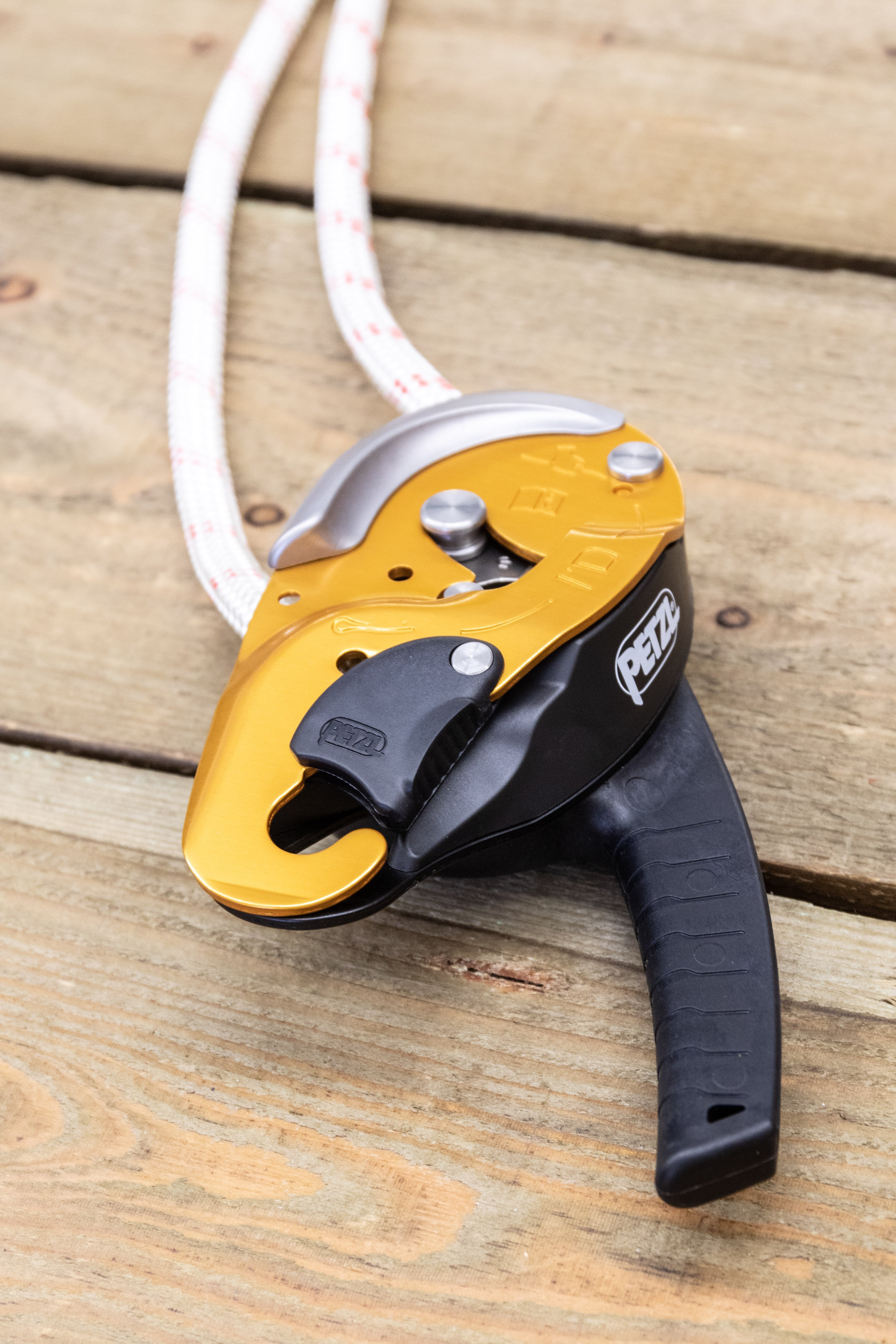Petzl - I'D S – Dick's Climbing Petzl - I'D S – Dick's Climbing