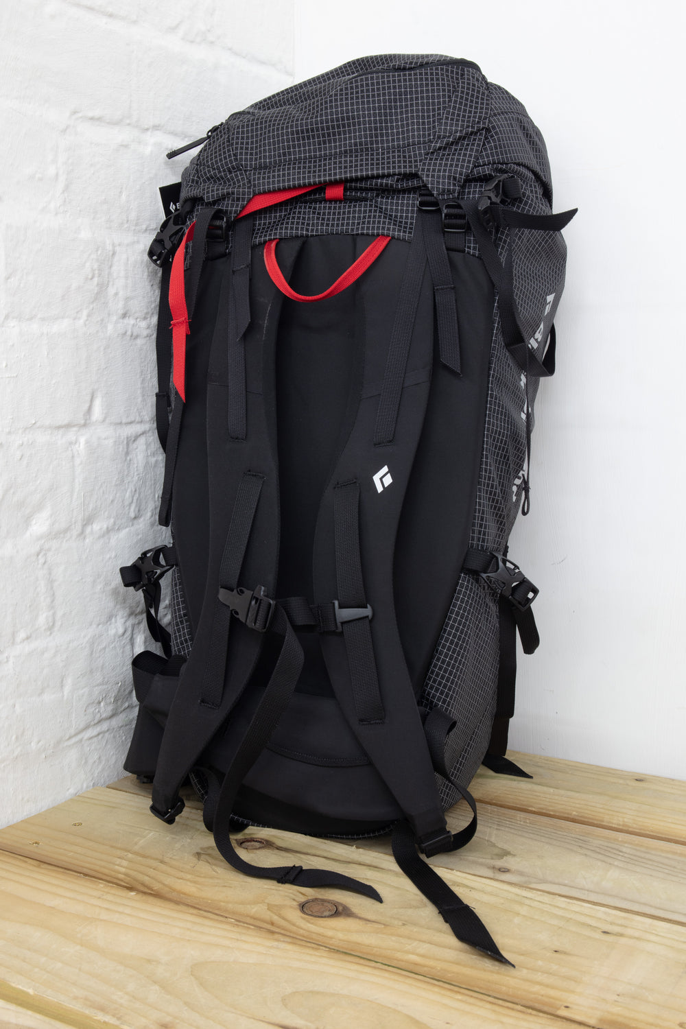 Black Diamond Speed 40 Backpack (2022) – Dick's Climbing