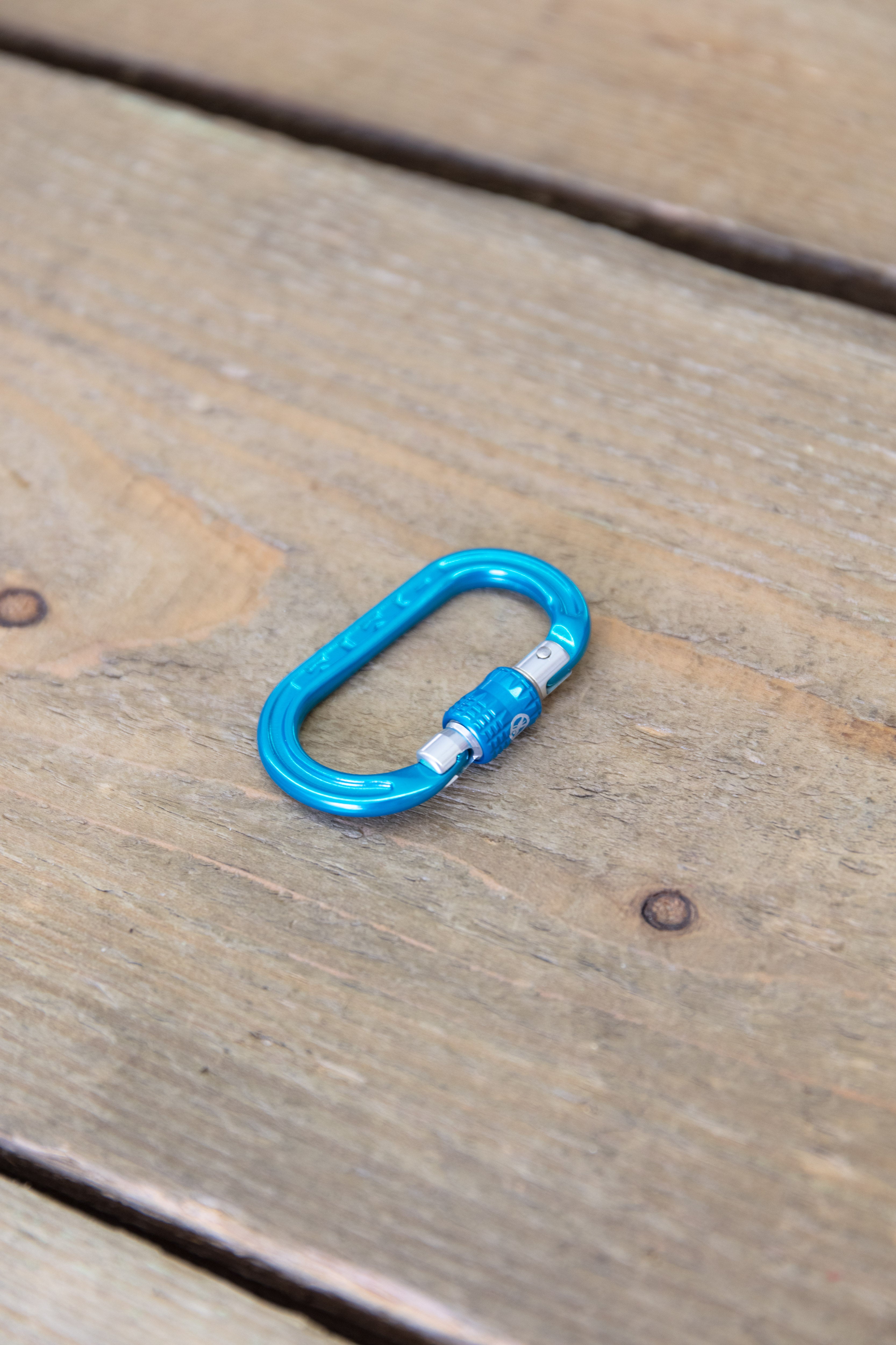 DMM XSRE 4kN Mini Carabiner - Bushcraft Equipment