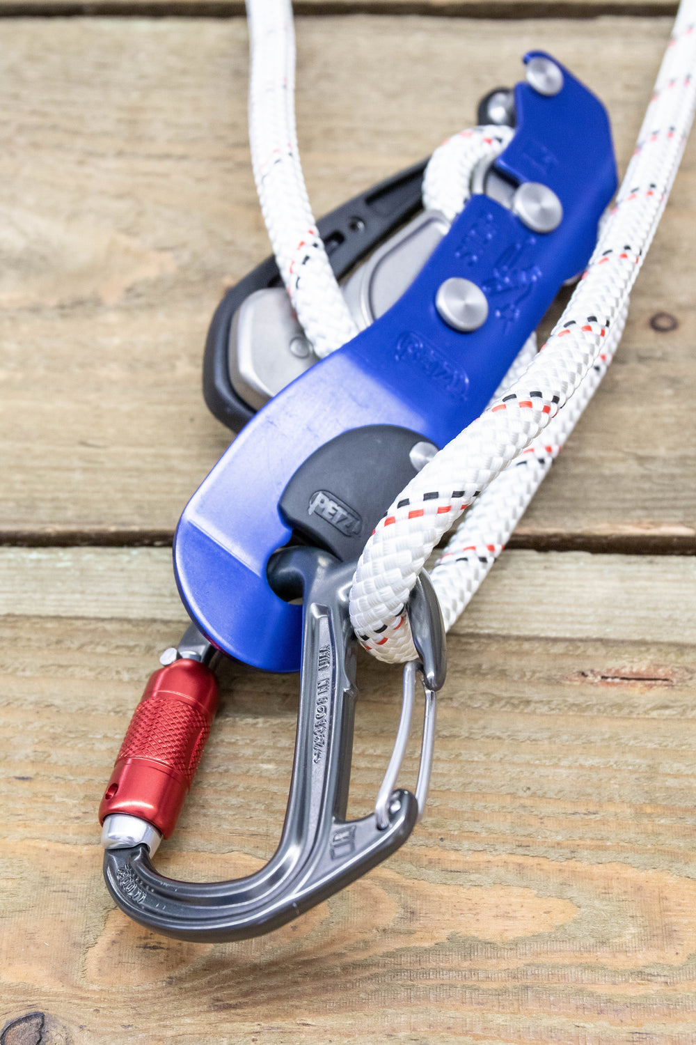 Mousqueton Petzl Freino - Eté 2026 Mousqueton Petzl Freino - Eté 2026